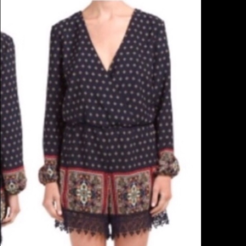 🥀ROMEO+JULIET COUTURE🥀LONG SLEEVE ROMPER🥀